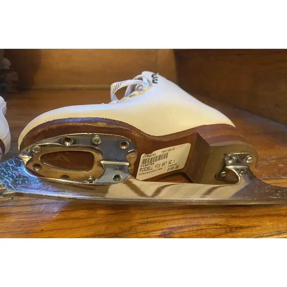 Riedell 25 Motion Figure Skates Girls Size 1 Medium - Picture 6 of 11